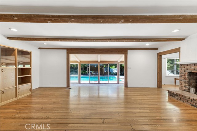 Detail Gallery Image 10 of 58 For 4771 Vista De Oro, Woodland Hills,  CA 91364 - 6 Beds | 4/1 Baths