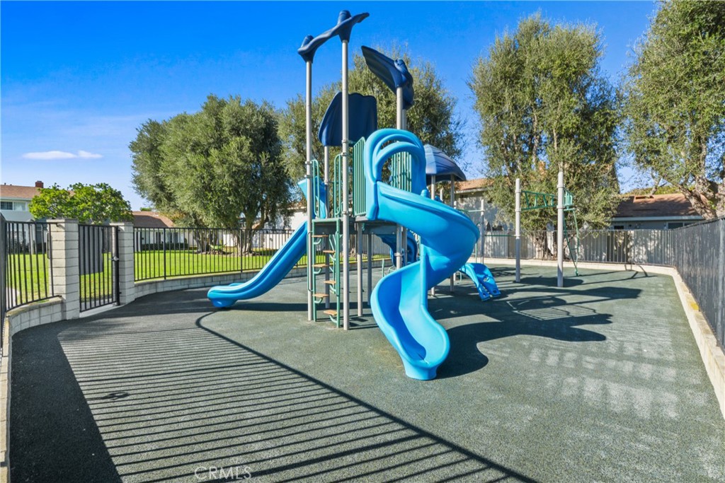 MLS #OC25258751 image #34