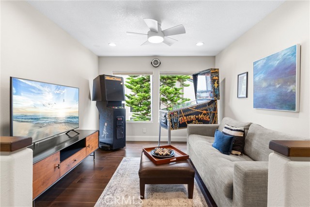10 Sitges, Laguna Niguel CA: https://media.crmls.org/medias/d9adb225-6d36-42c2-94f7-d599d6773361.jpg