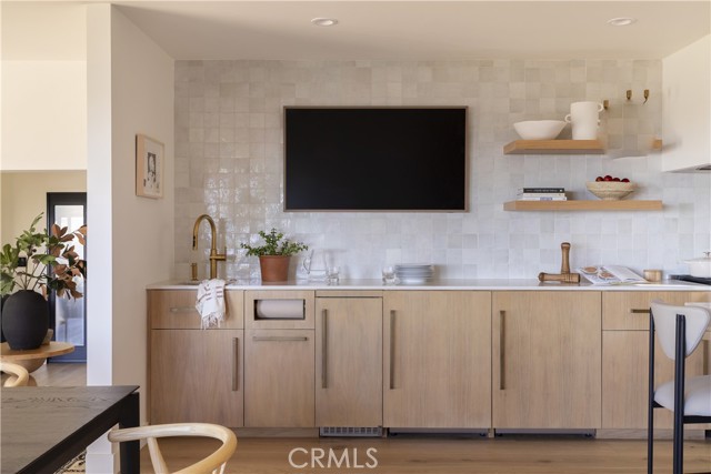 Detail Gallery Image 9 of 47 For 654 S Cumberland, Lake Arrowhead,  CA 92352 - 5 Beds | 5 Baths