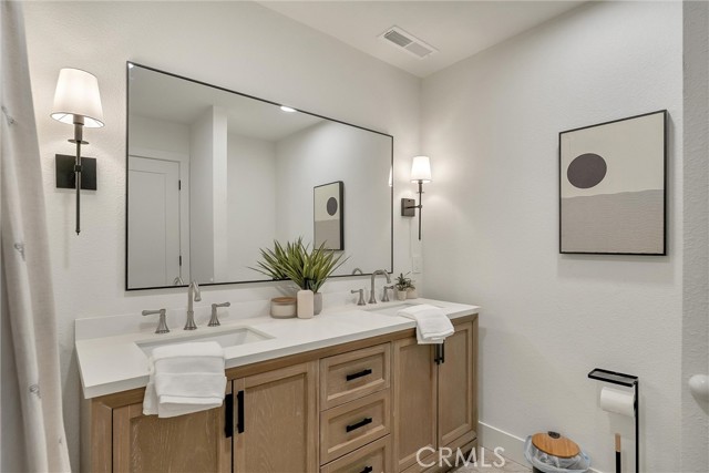 Detail Gallery Image 25 of 68 For 940 Dias, Chico,  CA 95926 - 4 Beds | 2 Baths