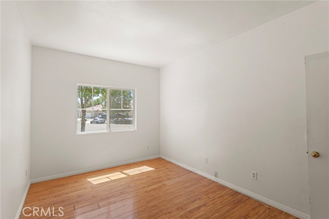 15240 Sapphire Court, Victorville CA: https://media.crmls.org/medias/d9ae1800-8c33-435f-b60a-d846c9b2e796.jpg