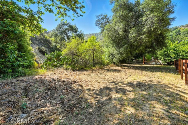 Detail Gallery Image 14 of 21 For 20219 Paradise Ln, Topanga,  CA 90290 - – Beds | – Baths