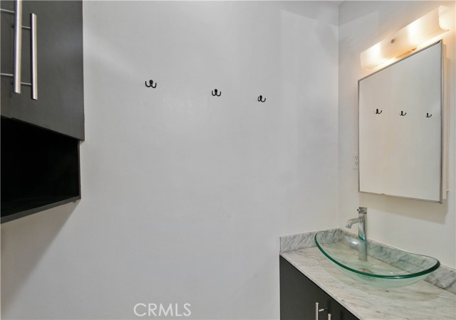 Detail Gallery Image 16 of 37 For 12413 Westminster Ave, Los Angeles,  CA 90066 - – Beds | – Baths