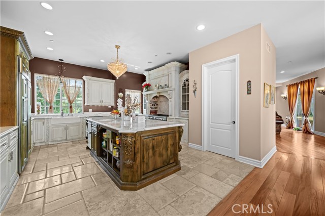 9 Zanja Lane, Bell Canyon CA: https://media.crmls.org/medias/d9af1930-69b8-4973-afef-ecaa1fd171ad.jpg