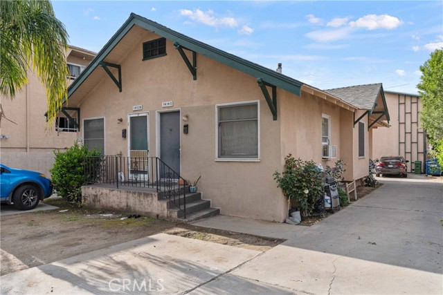 Detail Gallery Image 1 of 20 For 14138 Gilmore St, Van Nuys,  CA 91401 - – Beds | – Baths