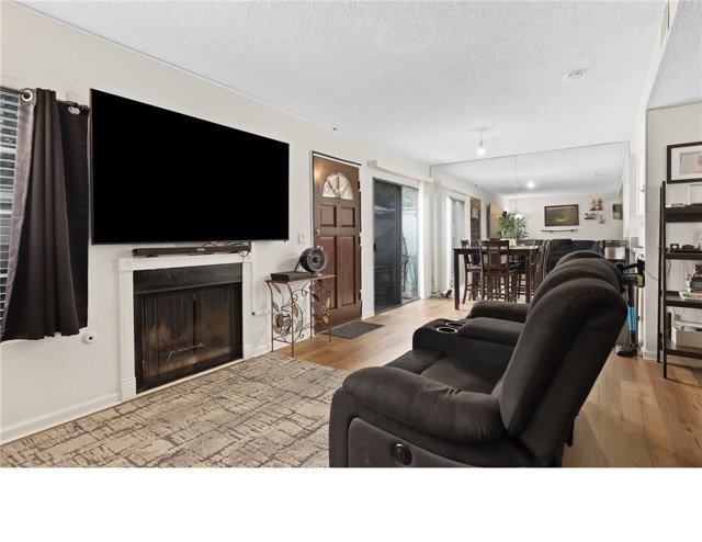 25520 Dodge Avenue, Harbor City CA: https://media.crmls.org/medias/d9afb737-057c-4086-be18-dd8118bf90ba.jpg