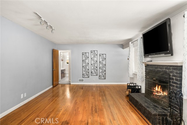 Detail Gallery Image 9 of 46 For 316 N Shattuck Pl, Orange,  CA 92866 - 3 Beds | 2 Baths