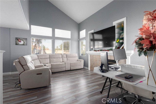 Detail Gallery Image 4 of 28 For 19596 Brisbane, Riverside,  CA 92508 - 3 Beds | 2/1 Baths