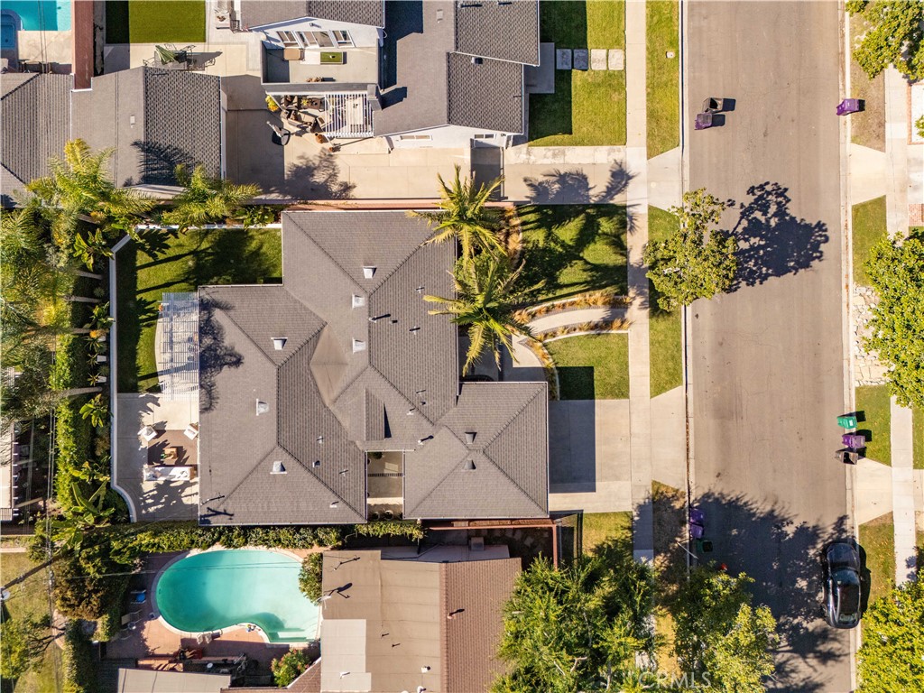 https://media.crmls.org/medias/d9b0cd75-08d2-4315-96b2-c60c6181b1a8.jpg?preset=X-Large