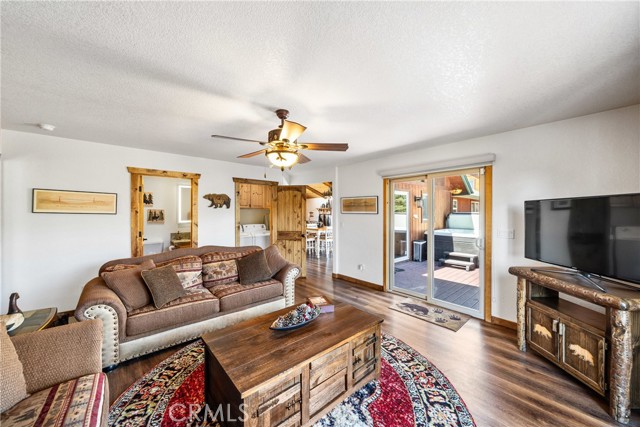 Detail Gallery Image 21 of 50 For 42728 Timberline, Big Bear Lake,  CA 92315 - 3 Beds | 3/1 Baths