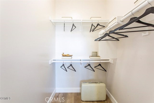 6938 Laurel Canyon Boulevard, North Hollywood CA: https://media.crmls.org/medias/d9b1f9b7-c376-40f7-8ad8-cdf0d6228479.jpg