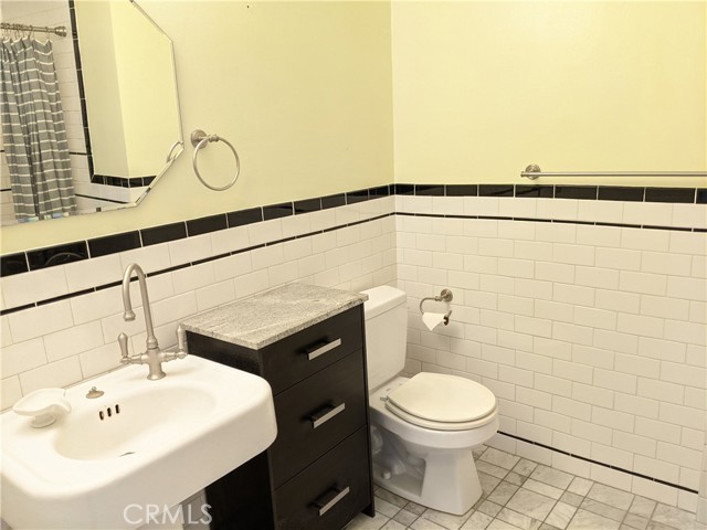 Detail Gallery Image 21 of 28 For 1840 Camden Ave #202,  Los Angeles,  CA 90025 - 1 Beds | 1 Baths