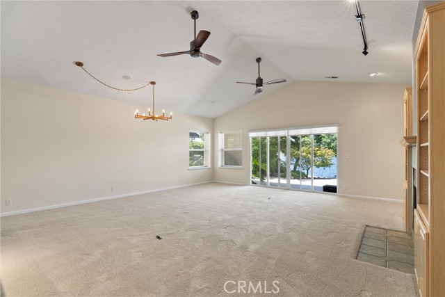 43 Edgewater Court, Chico CA: https://media.crmls.org/medias/d9b24ab7-eda5-4e17-b4b6-c1761bc1b923.jpg