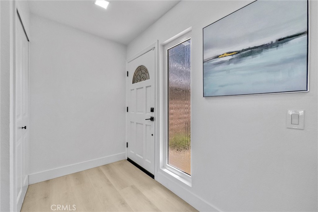 MLS #OC25267868 image #9