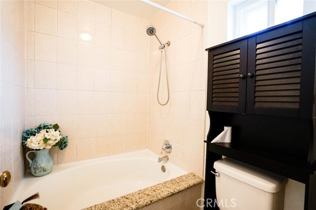 Detail Gallery Image 20 of 27 For 1353 Crestmont Dr, Diamond Bar,  CA 91765 - 4 Beds | 2/1 Baths