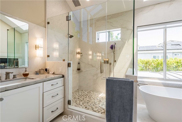6561 Horseshoe Lane, Huntington Beach CA: https://media.crmls.org/medias/d9b370f4-575e-46b9-a212-28c7741f1d0a.jpg