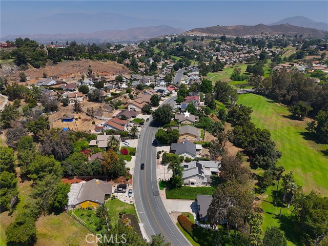Detail Gallery Image 25 of 27 For 8308 Lakeside Dr, Jurupa Valley,  CA 92509 - 3 Beds | 2 Baths