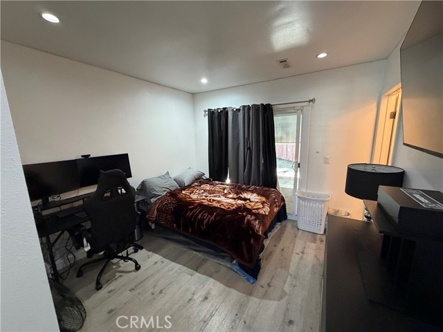 Detail Gallery Image 13 of 28 For 4622 W 156th, Lawndale,  CA 90260 - 3 Beds | 3 Baths