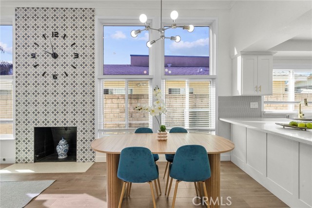 Detail Gallery Image 10 of 44 For 9549 Gladbeck, Northridge,  CA 91324 - 5 Beds | 2/1 Baths