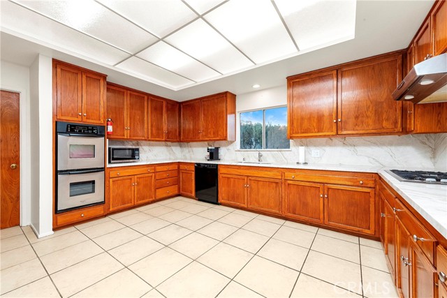 34954 Juniper Valley Road, Acton CA: https://media.crmls.org/medias/d9b40d5c-eaa0-4ce4-a05c-642c45123479.jpg