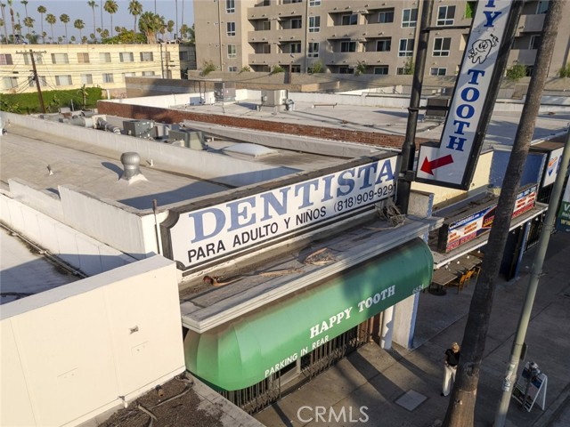 6624 Van Nuys Boulevard, Van Nuys CA: https://media.crmls.org/medias/d9b49b09-f0b1-4d7d-b7dc-7e4ba03bacfa.jpg