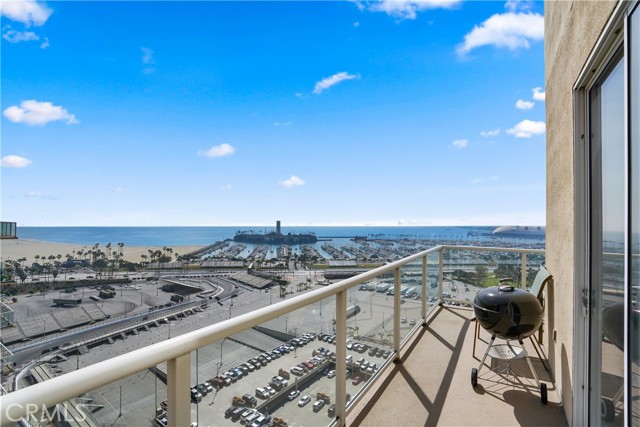 Detail Gallery Image 18 of 33 For 488 E Ocean #P2,  Long Beach,  CA 90802 - 1 Beds | 2 Baths
