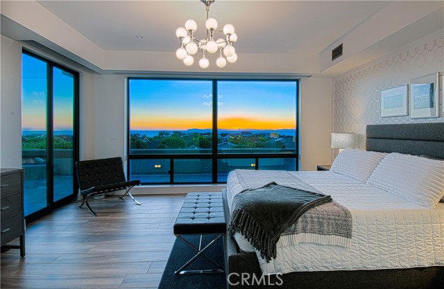 Detail Gallery Image 25 of 39 For 1301 Outrigger Dr, Corona Del Mar,  CA 92625 - 4 Beds | 3/1 Baths