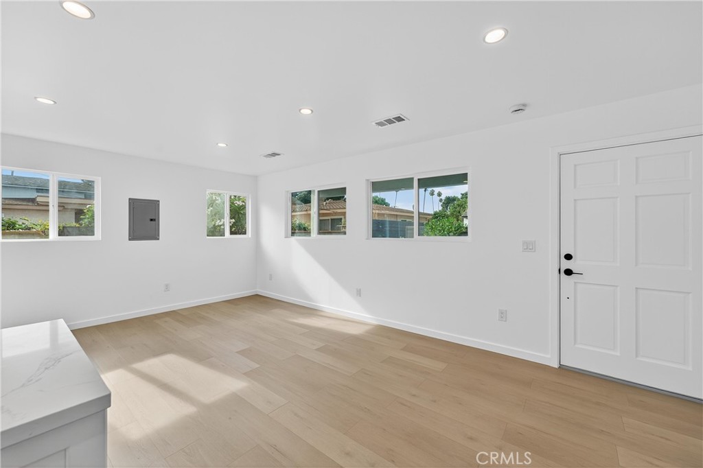 MLS #DW25222362 image #42