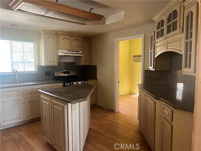 Detail Gallery Image 7 of 17 For 13066 3rd, Chino,  CA 91710 - 2 Beds | 1 Baths