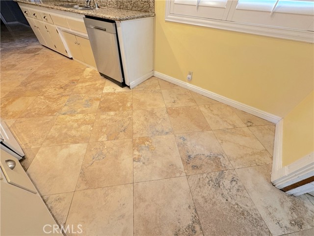 Detail Gallery Image 15 of 27 For 200 Terry Ln, Hemet,  CA 92544 - 3 Beds | 2 Baths