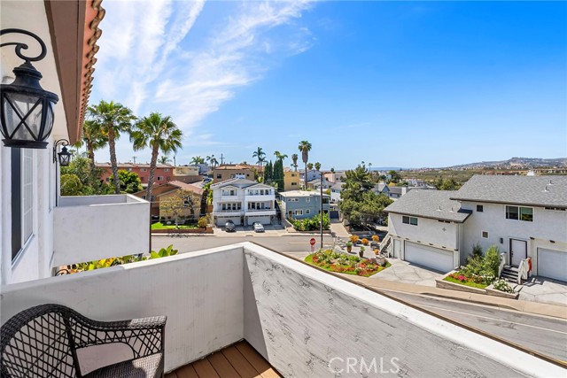 Detail Gallery Image 14 of 22 For 225 Avenida De La Grulla a,  San Clemente,  CA 92672 - 4 Beds | 3/1 Baths