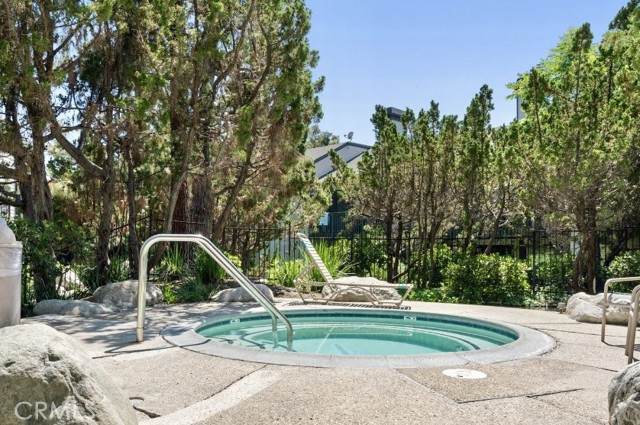 Detail Gallery Image 27 of 30 For 2532 W Macarthur Bld #B,  Santa Ana,  CA 92704 - 1 Beds | 1 Baths