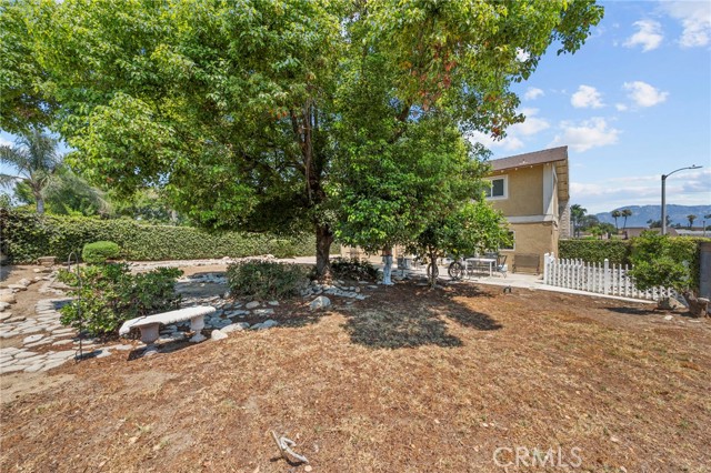 6763 Poinsettia Court, Chino CA: https://media.crmls.org/medias/d9b9e2b1-f235-47f0-81aa-e0eba72be64a.jpg