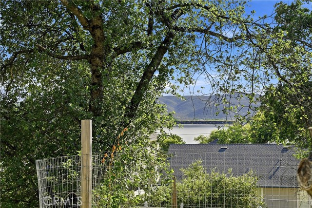 Detail Gallery Image 28 of 41 For 18669 Deer Hill, Hidden Valley Lake,  CA 95467 - 3 Beds | 2 Baths