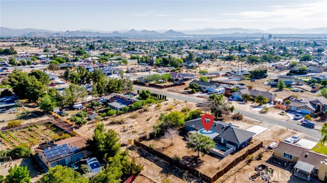 12770 5th Avenue, Victorville CA: https://media.crmls.org/medias/d9b9ef71-763f-4110-940f-c31161a72eeb.jpg