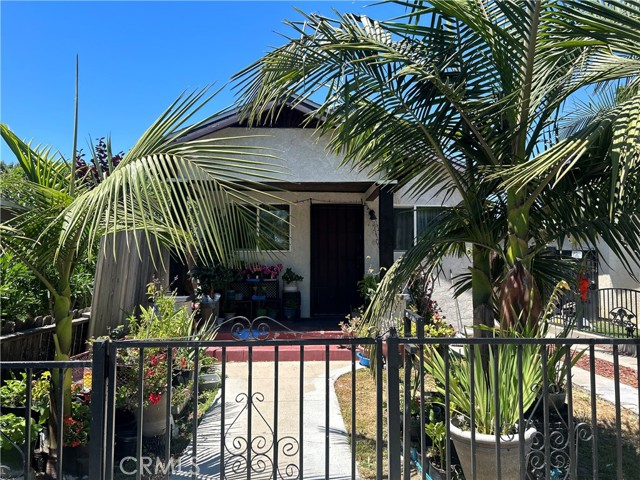 79 Louise Street, Long Beach, California 90805, 1 Bedroom Bedrooms, ,1 BathroomBathrooms,Single Family Residence,For Sale,Louise,DW24133882