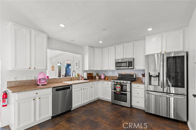 Detail Gallery Image 19 of 43 For 7914 Grand, Yucca Valley,  CA 92284 - 3 Beds | 2 Baths