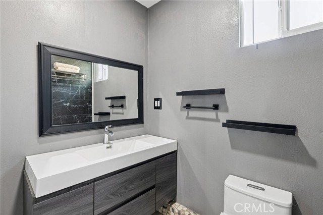 Detail Gallery Image 19 of 57 For 1446 W 3rd St, San Pedro,  CA 90732 - 5 Beds | 3 Baths