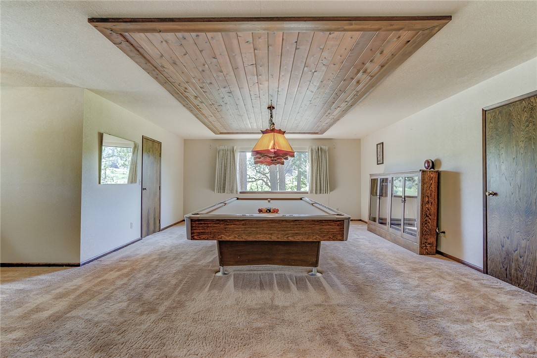 Detail Gallery Image 52 of 73 For 9809 N. Old Stage Road, Weed,  CA 96094 - 4 Beds | 3/1 Baths