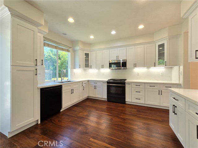 Detail Gallery Image 11 of 23 For 20663 Azalea Terrace Rd, Riverside,  CA 92508 - 3 Beds | 2/1 Baths