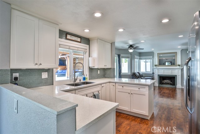 Detail Gallery Image 6 of 30 For 969 Hedges Dr, Corona,  CA 92878 - 4 Beds | 2/1 Baths