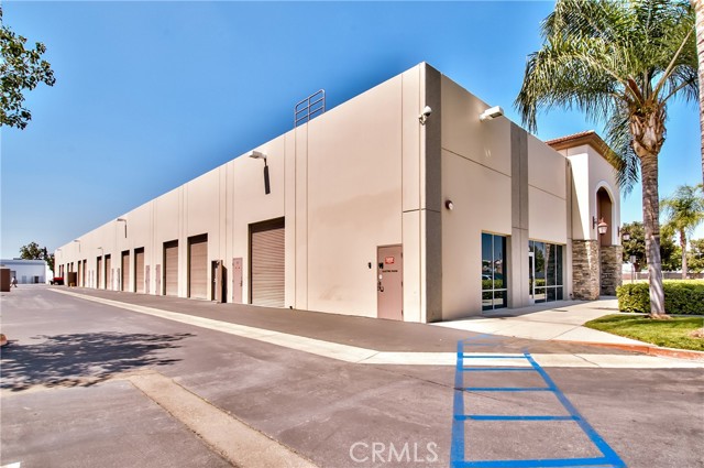 13641 Central Avenue, Chino, California 91710, ,Commercial Lease,For Rent,13641 Central Avenue,CRIV25134593