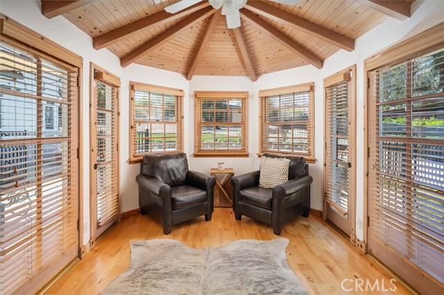 922 Carefree Drive, Simi Valley CA: https://media.crmls.org/medias/d9be652c-31e1-4583-a869-81caa6747172.jpg
