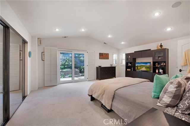 6805 Aviano Drive, Camarillo CA: https://media.crmls.org/medias/d9bf2dde-43a0-4de6-b798-184a3c5c2caf.jpg