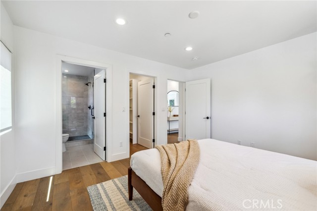 6521 Homewood Avenue, Los Angeles CA: https://media.crmls.org/medias/d9bf8baa-86aa-4c1e-ac8c-a5695191fc77.jpg