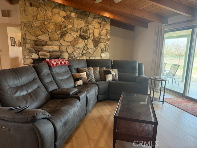 Detail Gallery Image 25 of 70 For 25565 Road 13, Chowchilla,  CA 93610 - 4 Beds | 3 Baths