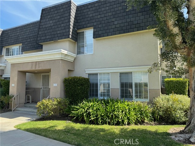 Photo of 19238 Hamlin Street #2, Reseda, CA 91335