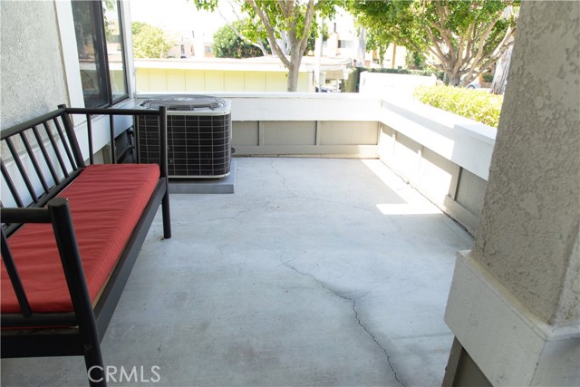 22171 Rim Pointe, Lake Forest CA: https://media.crmls.org/medias/d9c0ee5f-ea3c-49f2-80f3-152a52a329dc.jpg