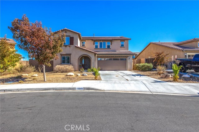 Detail Gallery Image 2 of 28 For 12069 Andrews Pl, Victorville,  CA 92392 - 4 Beds | 3 Baths